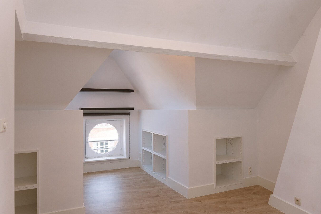 UNIEK DUPLEXAPPARTEMENT OP ZEER CENTRALE LIGGING 