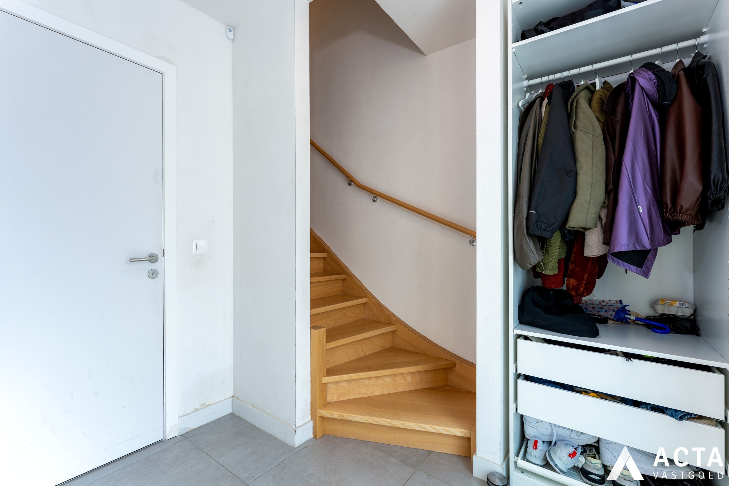Recente energiezuinige woning met 3 slaapkamers en garage! 