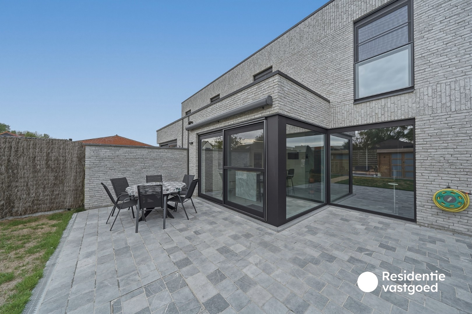 Energiezuinige halfopen recente woning met 3 slaapkamers in Oudenburg 