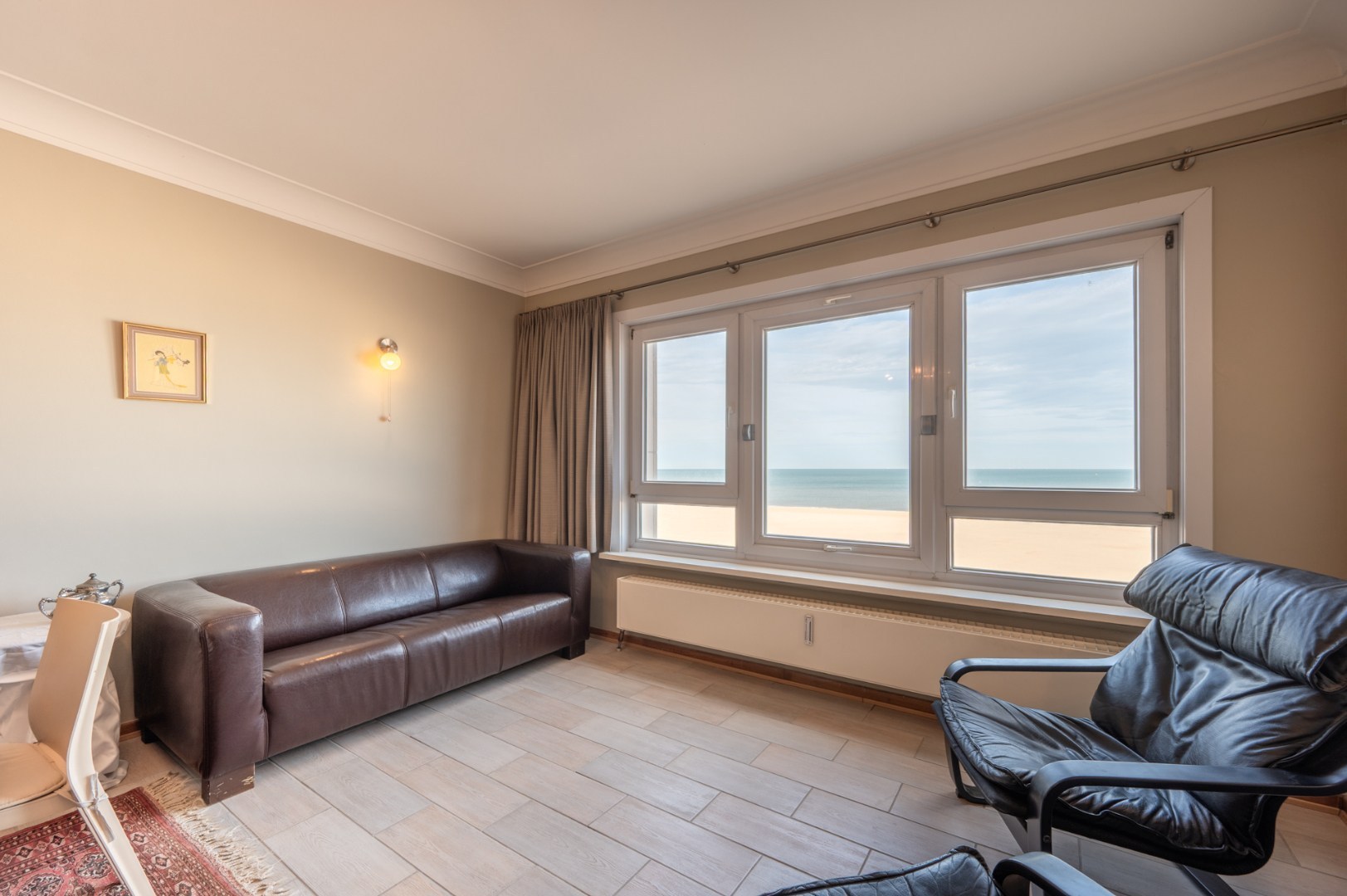 Centraal gelegen appartement met FRONTAAL ZEEZICHT 