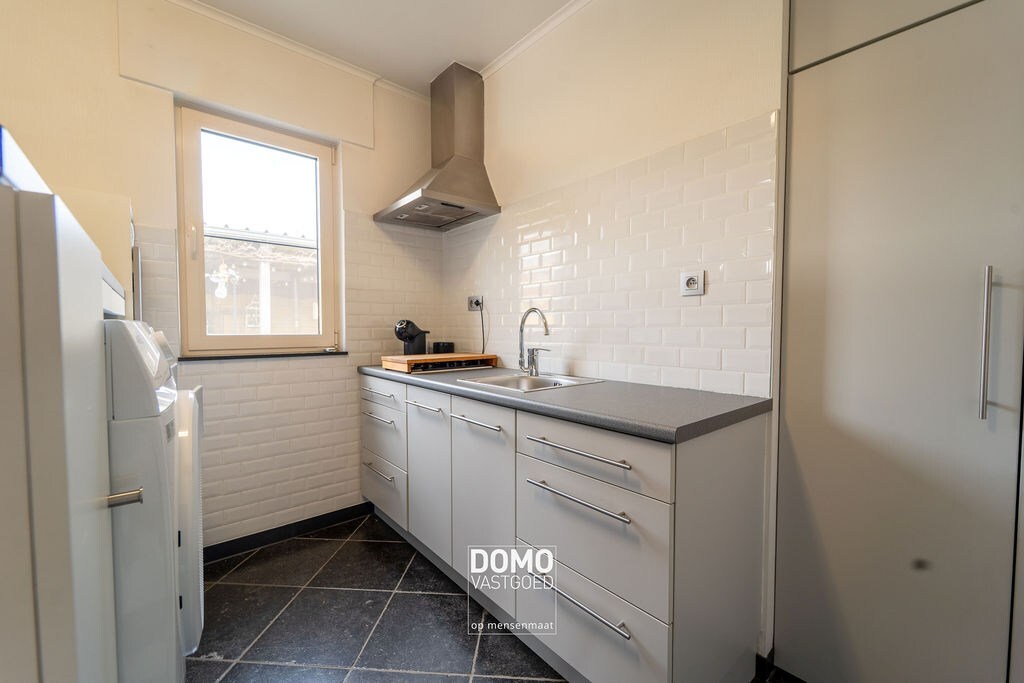 RUIME WONING VAN BOUWJAAR 2008 MET EPC LABEL B, 3 SLAAPKAMERS EN EEN HANGAR TE DIEPENBEEK 