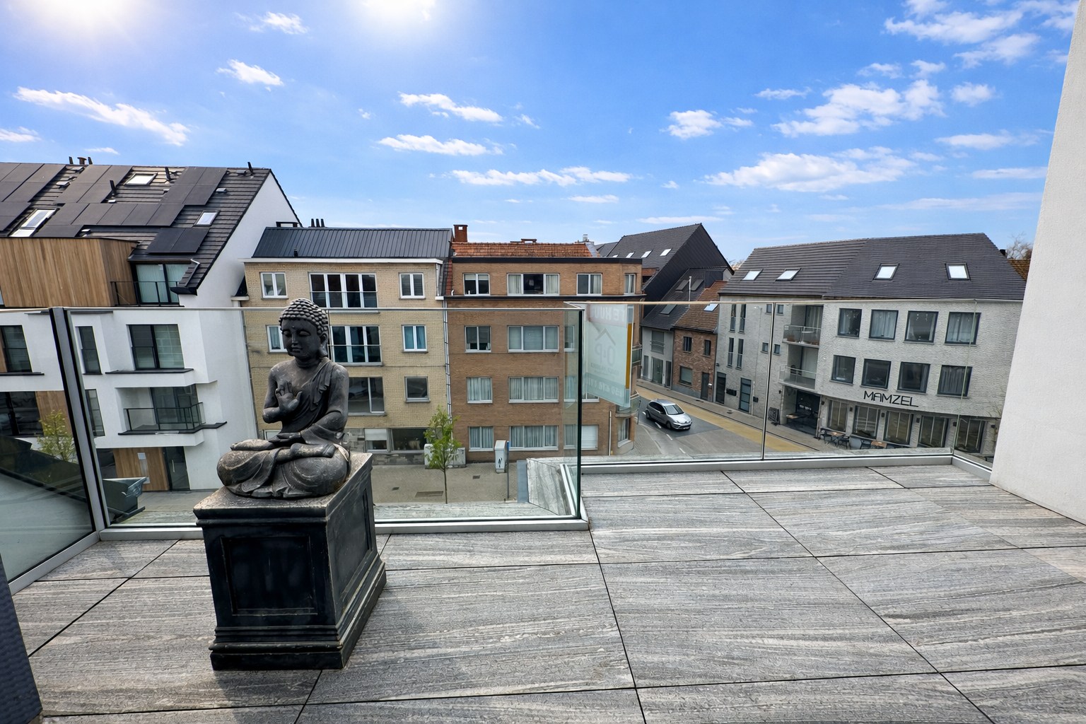 Recent energiezuinig appartement met 2 slaapkamers, zalig zonneterras en garage, Torhout 