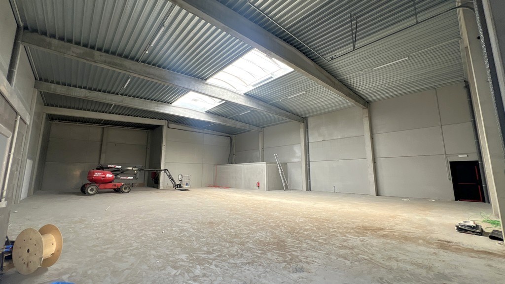 Nieuwbouw magazijnen te huur in Durmakker te Evergem