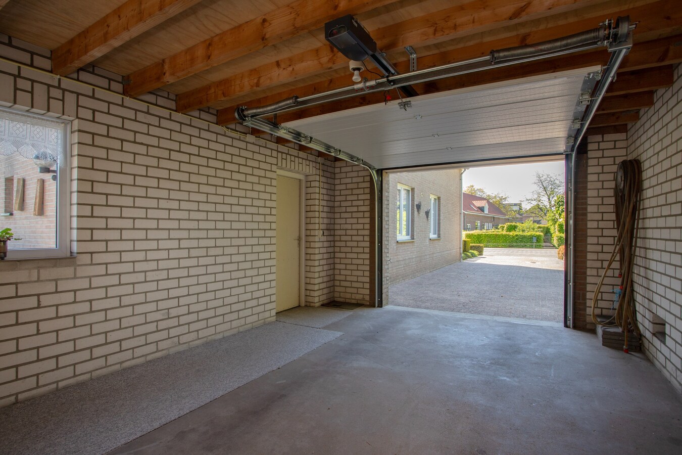 Vrijstaande woning met vrij uitzicht, slaapkamer en badkamer op de begane grond – levensloopbestendig én ruim! 