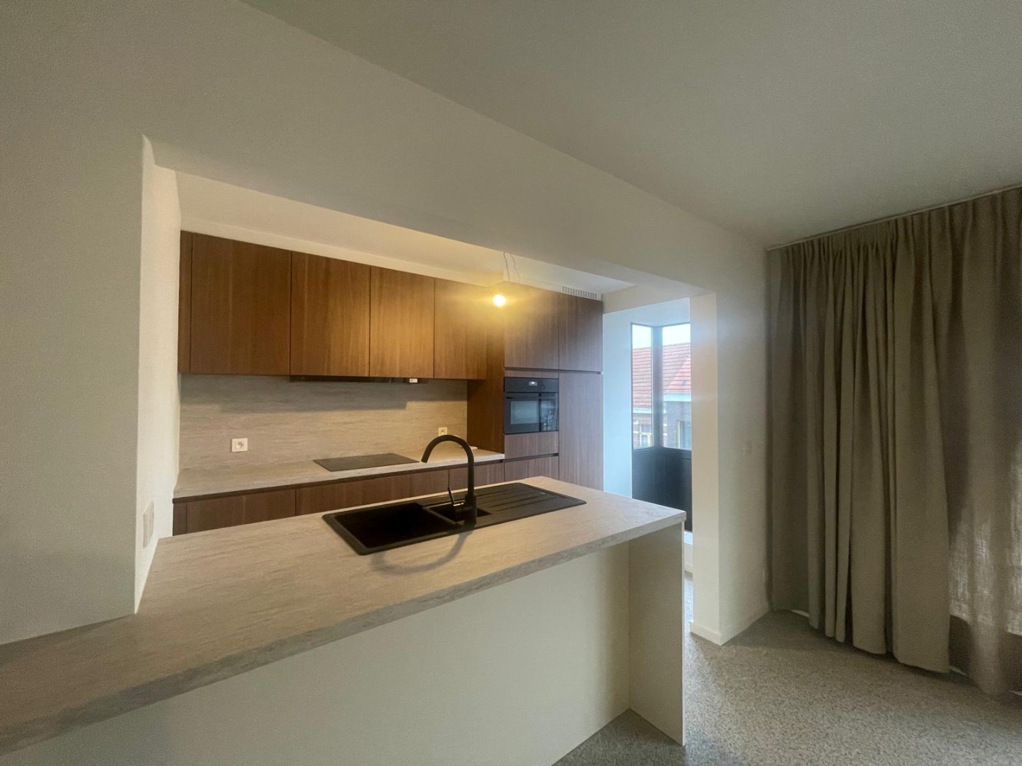 Ruim, energiezuinig appartement met 2 slaapkamers, in het centrum van Geel! 