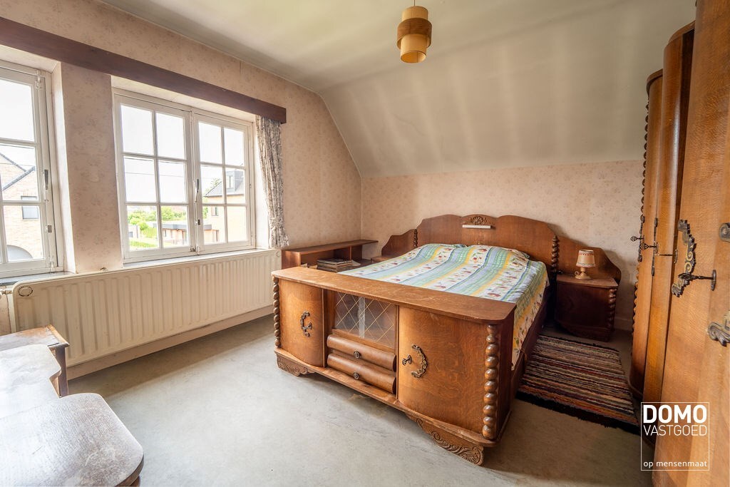 CHARMANTE TE RENOVEREN WONING MET 4 SLAAPKAMERS OP EEN PERCEEL VAN 13A TE HASSELT (KURINGEN) 