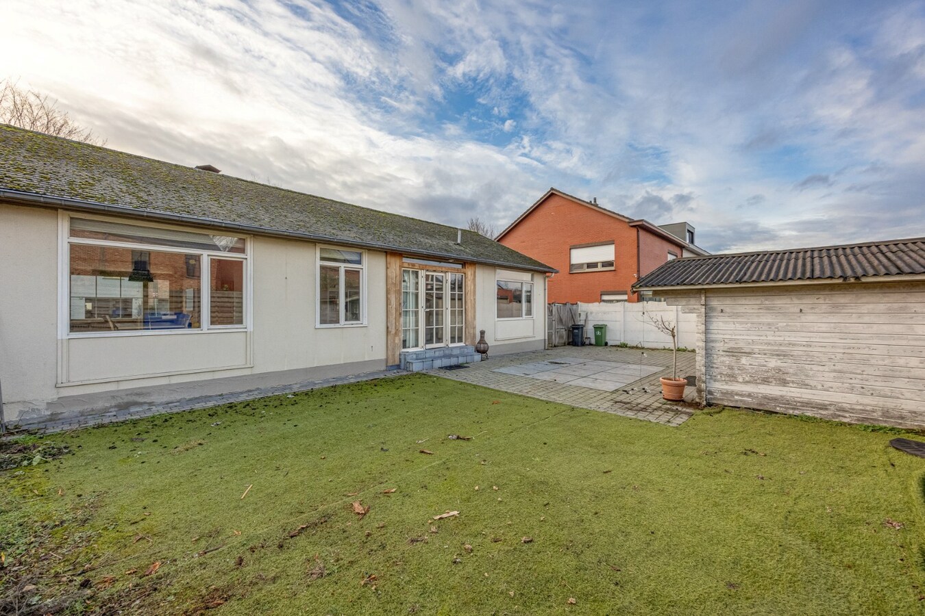 Op te frissen open bebouwing in het centrum van Sint-Antonius 