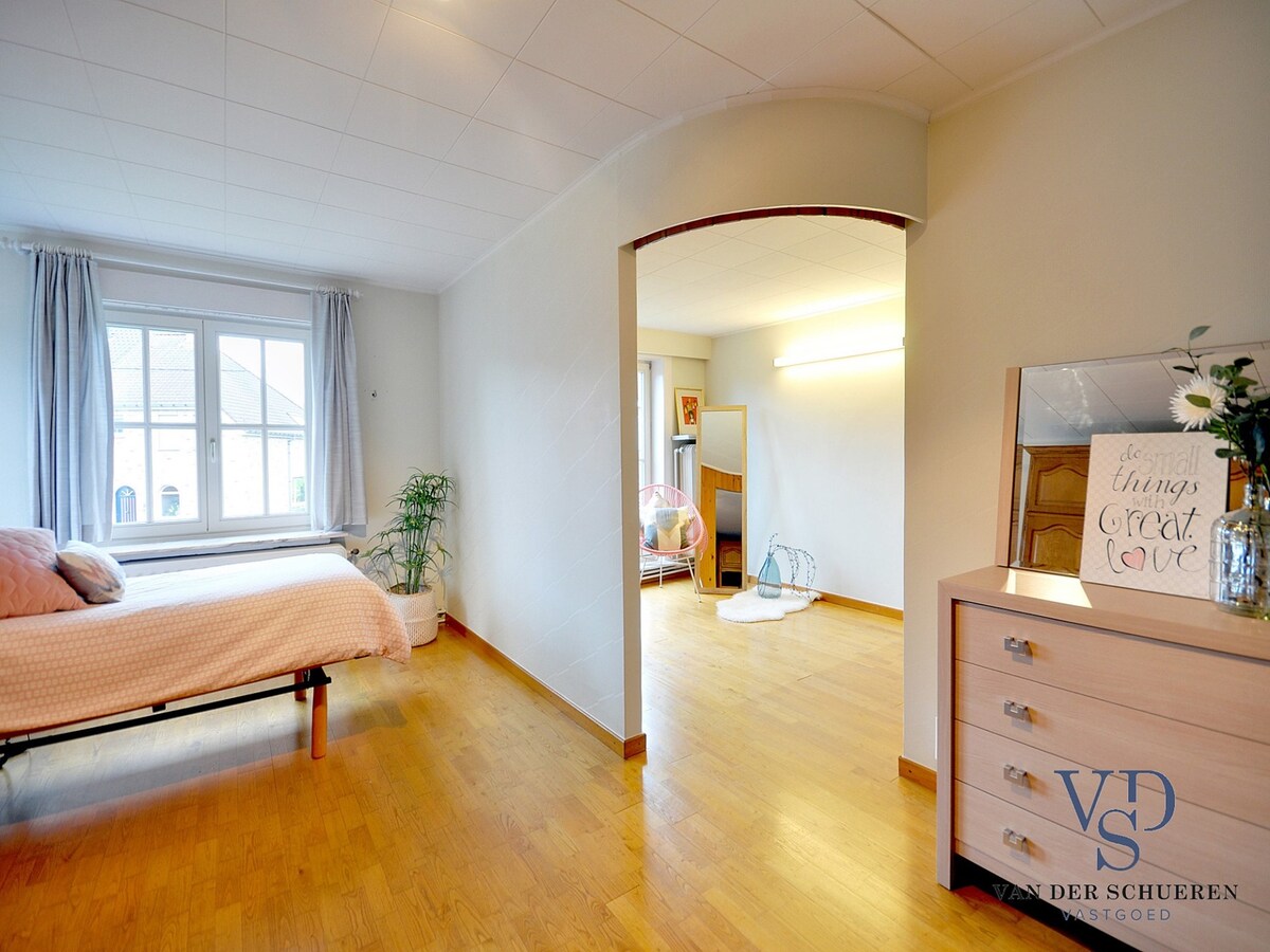 Karaktervolle woning - uitstekend gelegen ! 