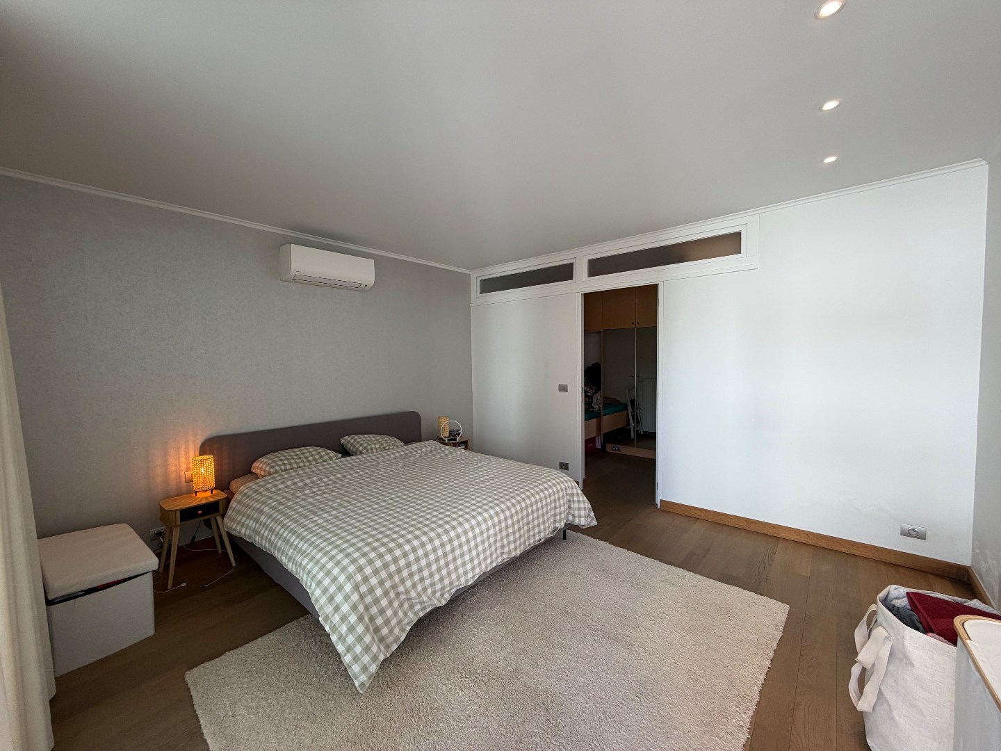 Instapklaar appartement met 2 slpk. in het centrum van Geel 