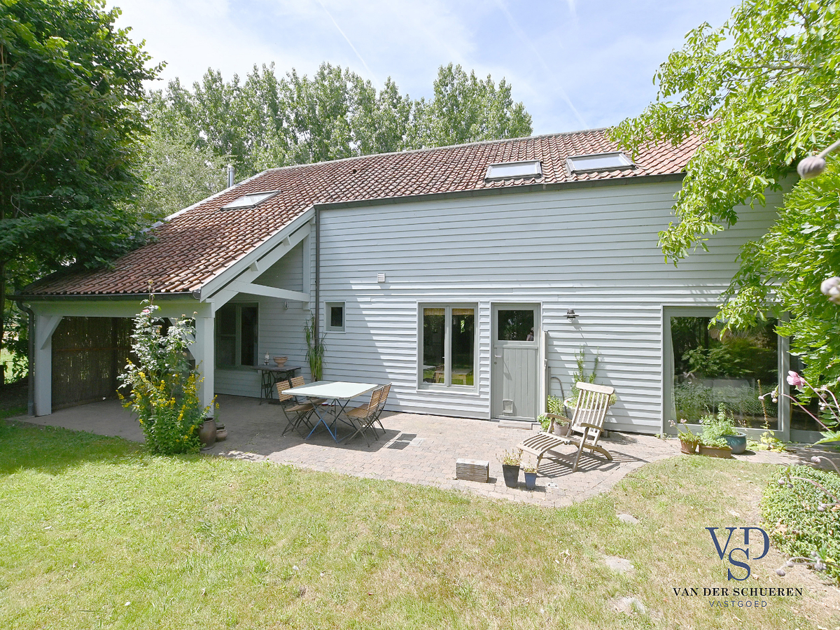 Exceptioneel gelegen eigendom te Baaigem. 