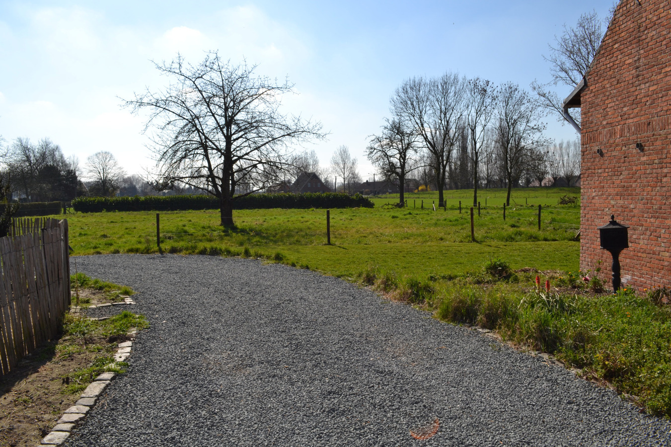 Prachtig landhuis met schuur op ca. 4600M² te Zwijndrecht 