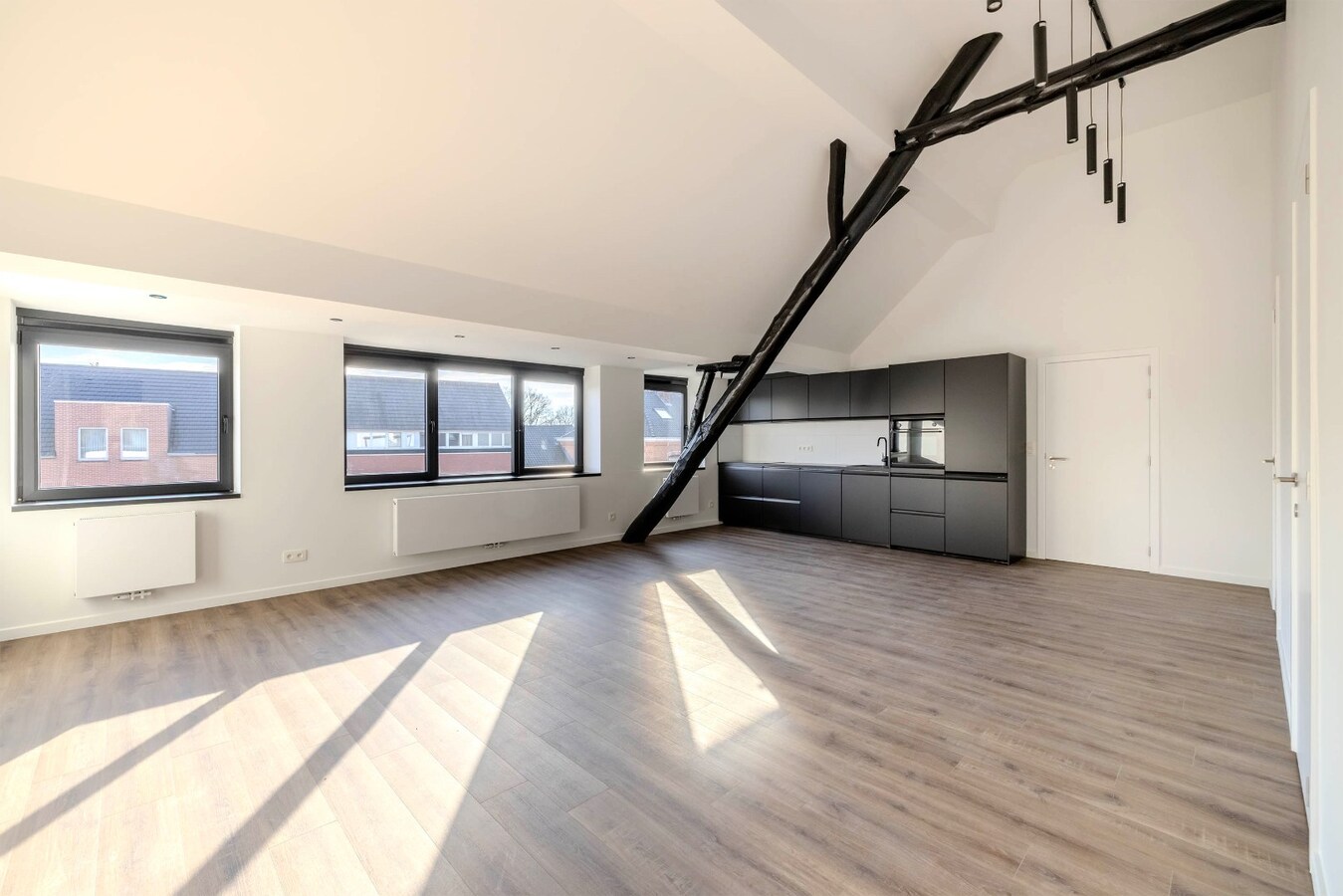 Instapklaar appartement met 2 slpks - in centrum 