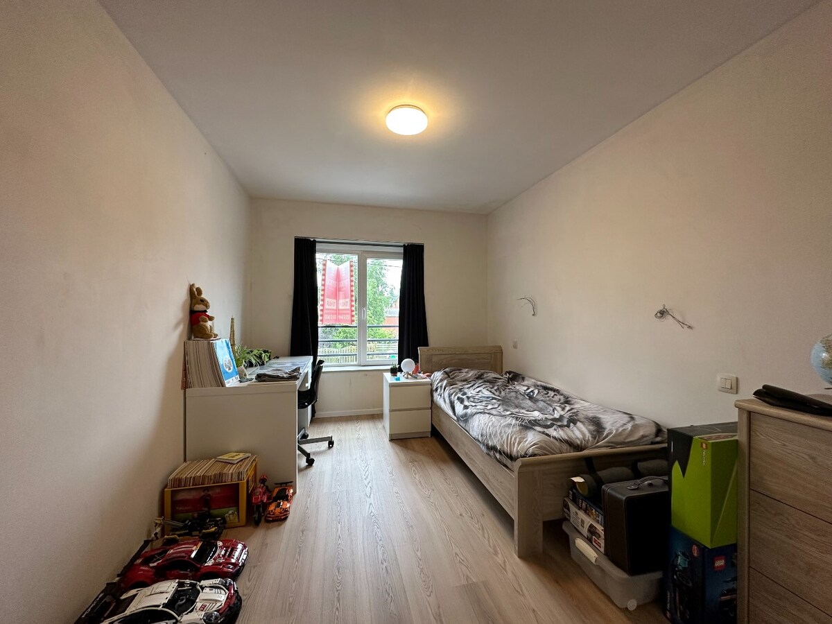 Verrassend ruime, energiezuinige woning in Centrum Houthulst 