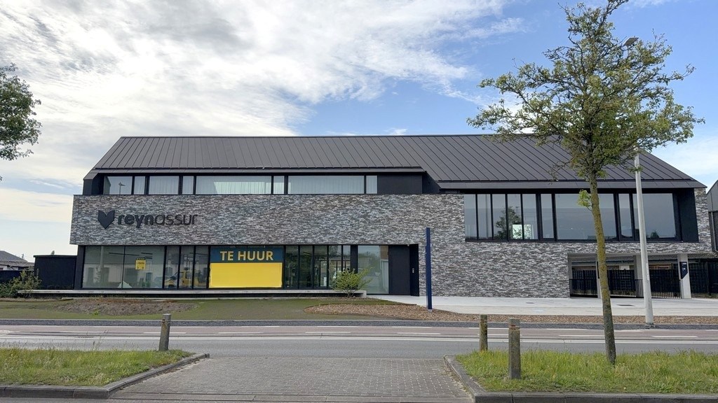 Nieuwbouw kantoorgelijkvloers te huur aan N70 in Lochristi