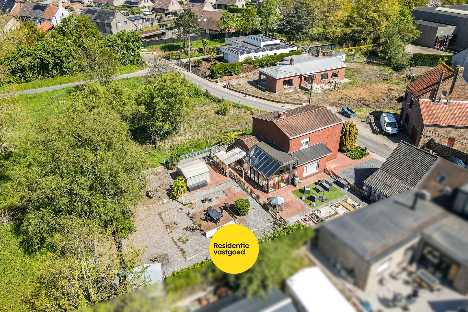 Charmante woning op 727 m² in het centrum van Eernegem 