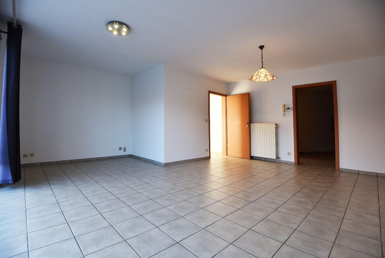 Ruim appartement met 2 slaapkamers in het centrum van Maldegem. 