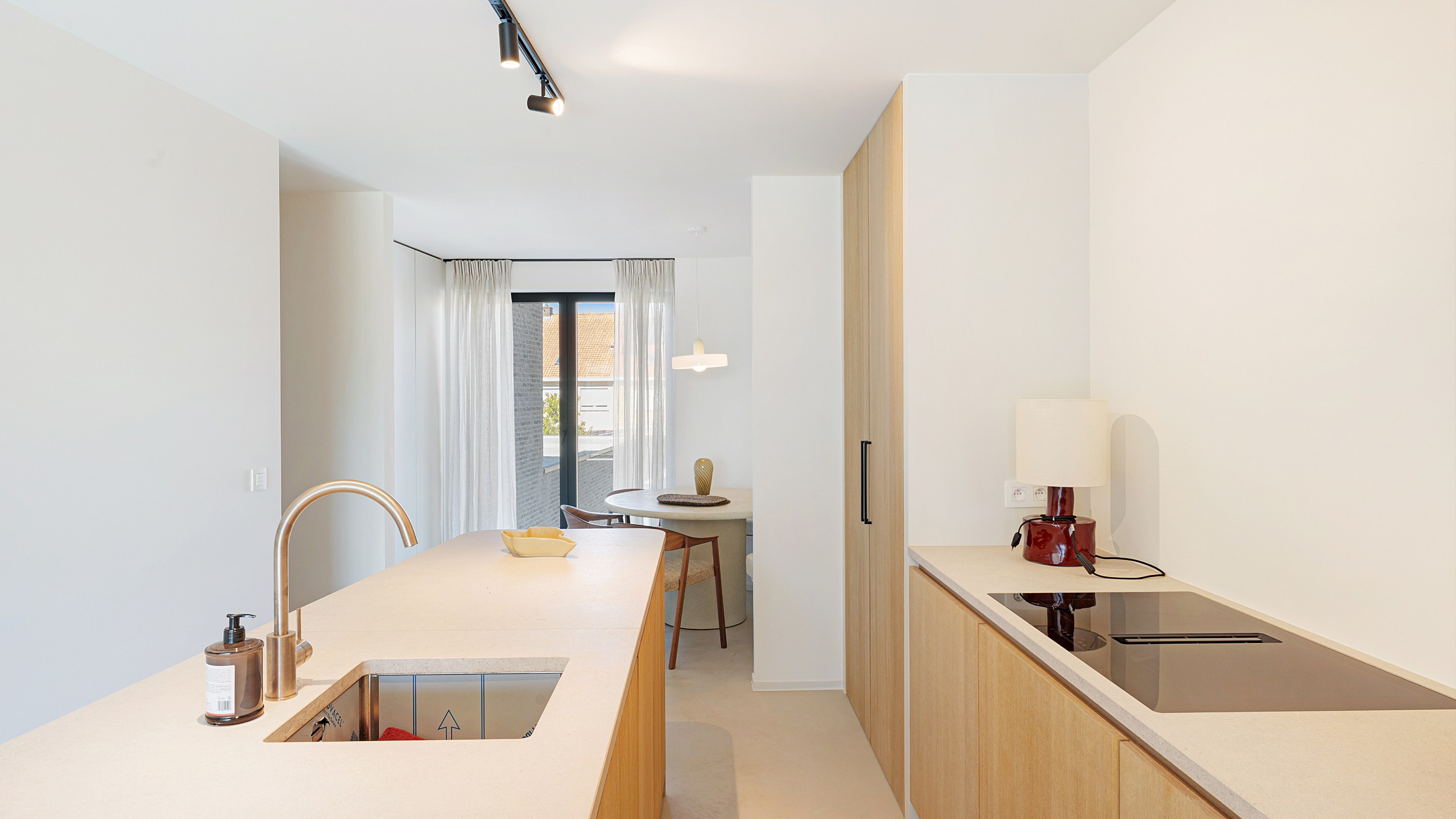 Top afgewerkte nieuwbouwwoning met 4 slaapkamers in het oude Knokke. 
