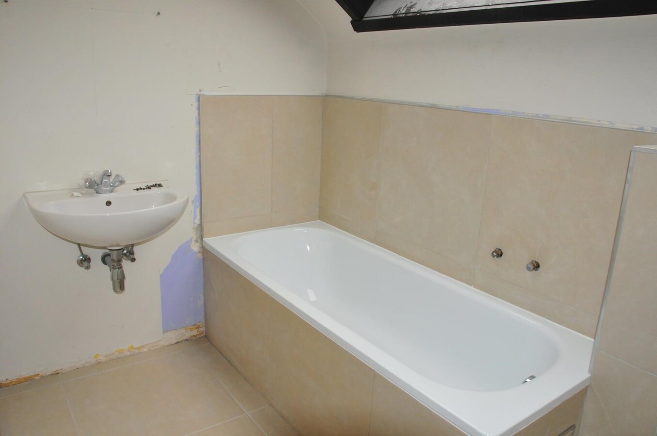 Ruime woning met 4 slaapkamers 