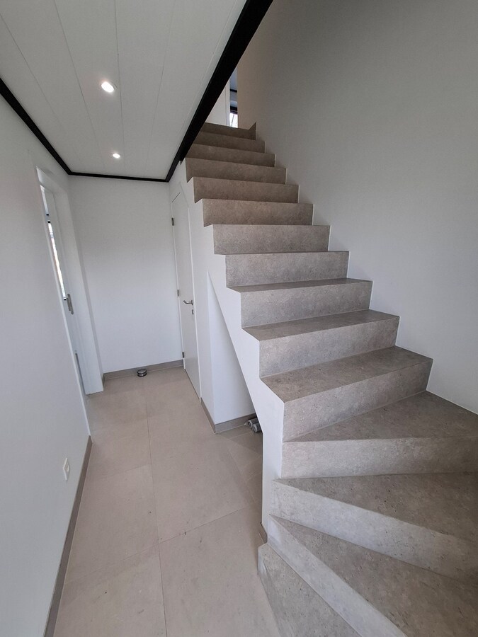 Instapklare BEN-woning met geothermische warmtepomp, passieve koeling en domotica 