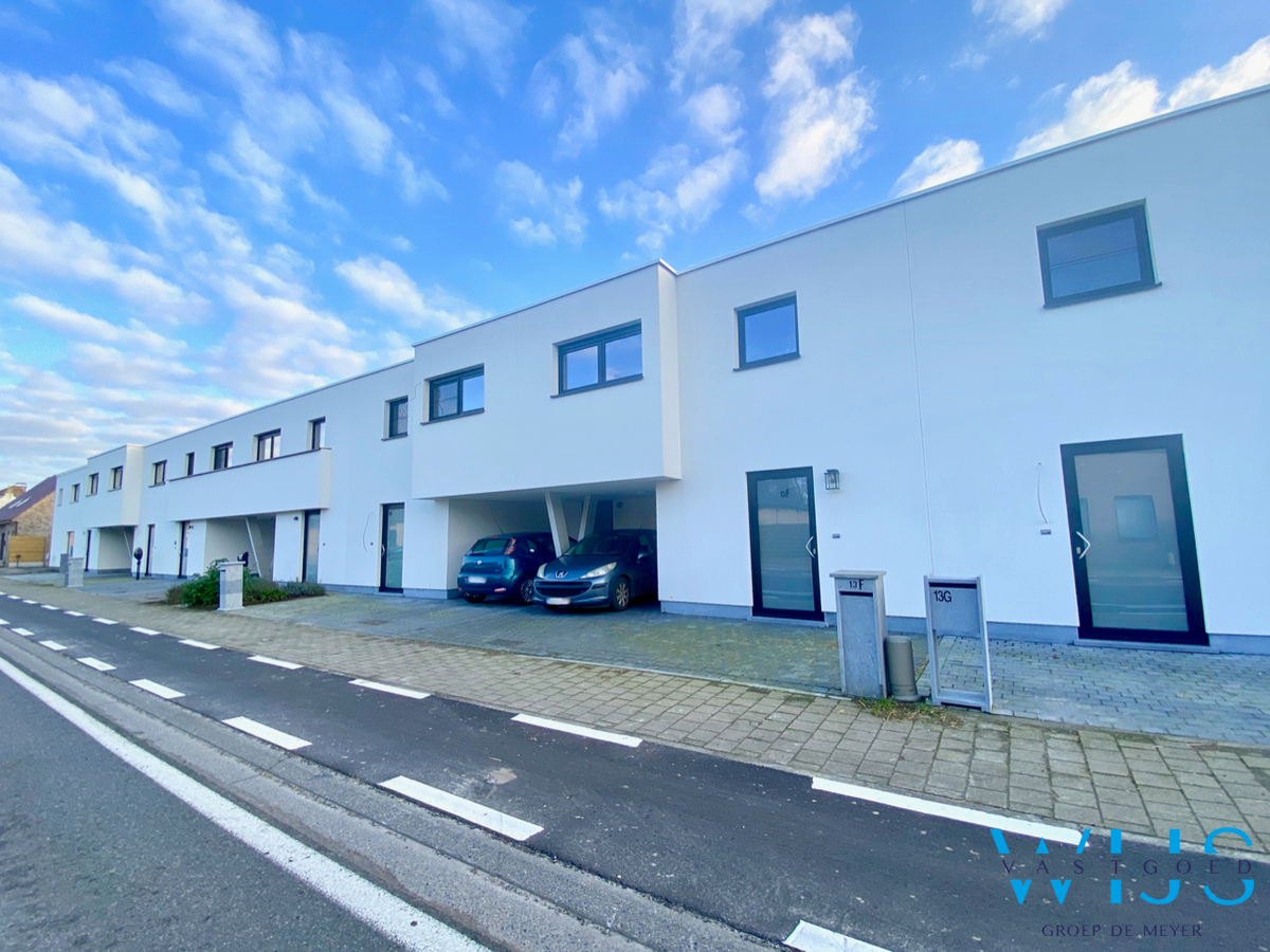 Instapklaar woonhuis met 3 slaapkamers &amp; tuin ! 