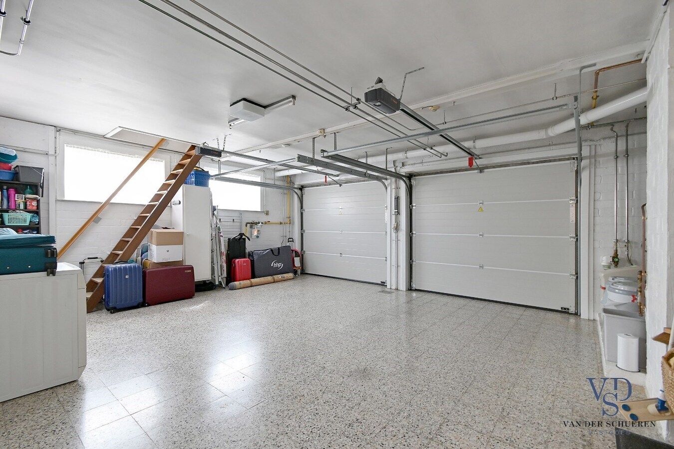 Statige villa in rustige residentiële wijk 