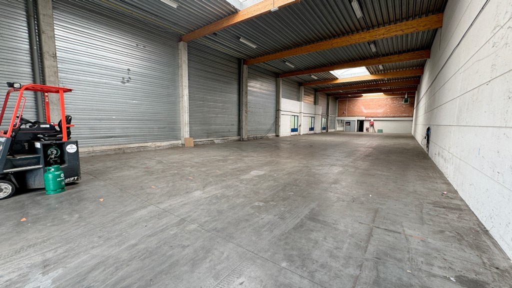 Magazijnen en kantoren te huur in Kontich