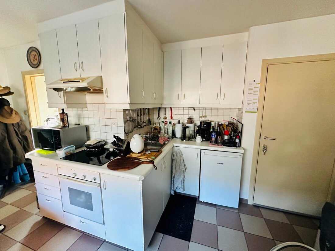 Aantrekkelijke opbrengsteigendom in het hart van Kuringen! 