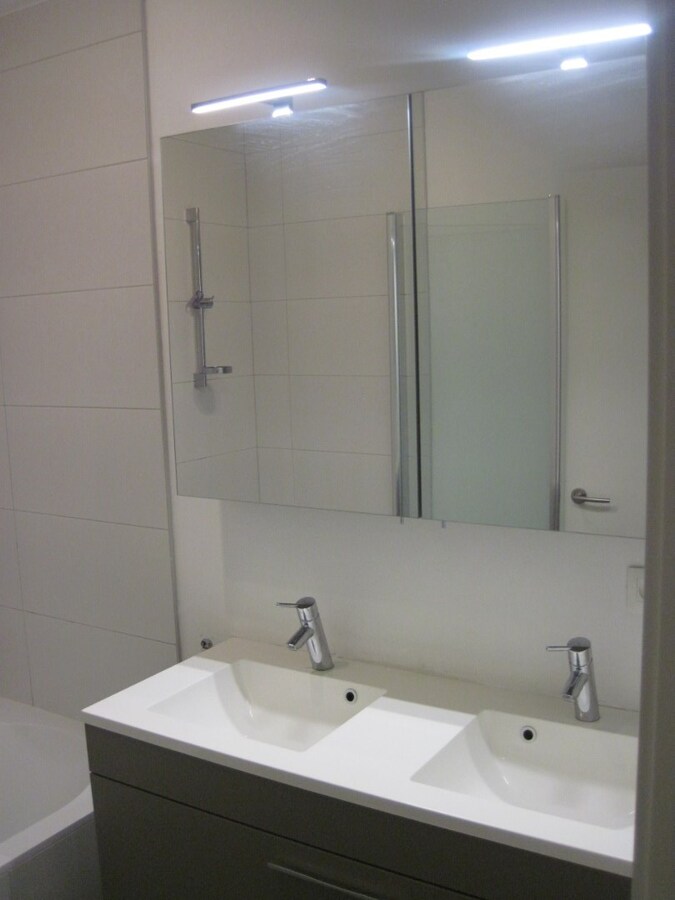 Modern, eigentijds BEN appartement . 