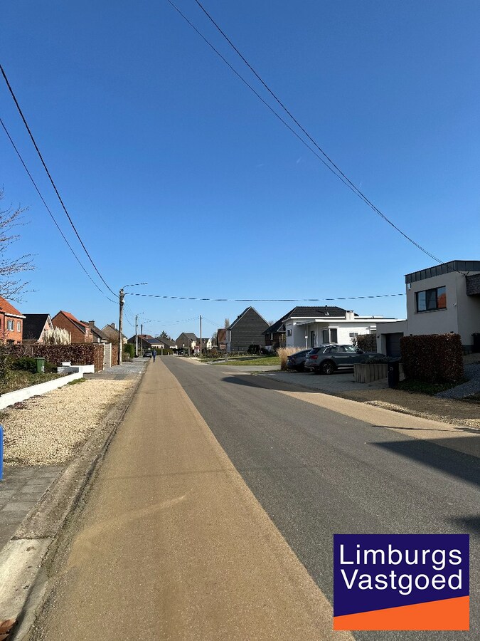 Centraal gelegen bouwgrond voor open bebouwing te Kermt, 14a 53ca 