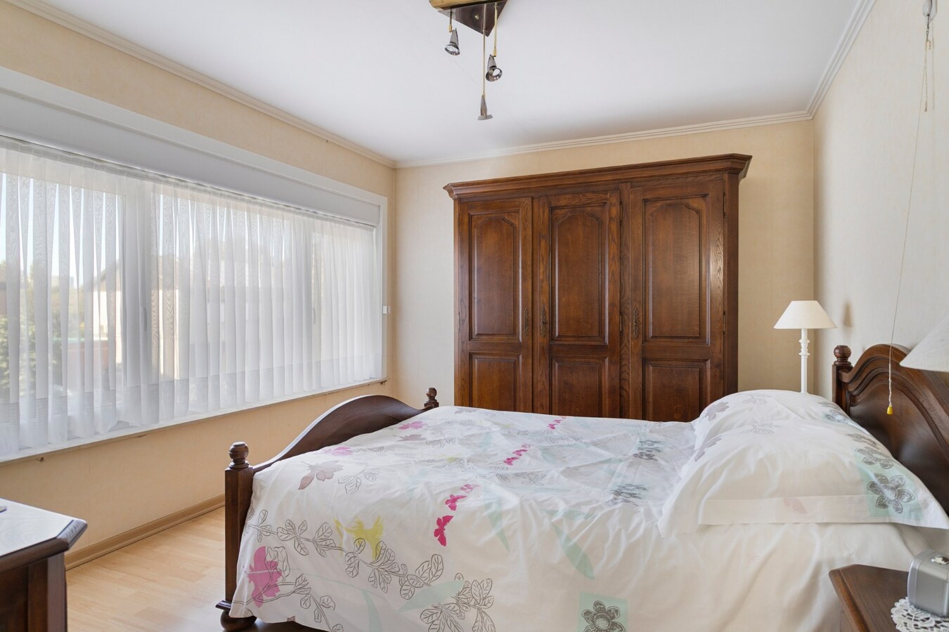 Verzorgde woning met 3 slaapkamers op een perceel van 855 m2 