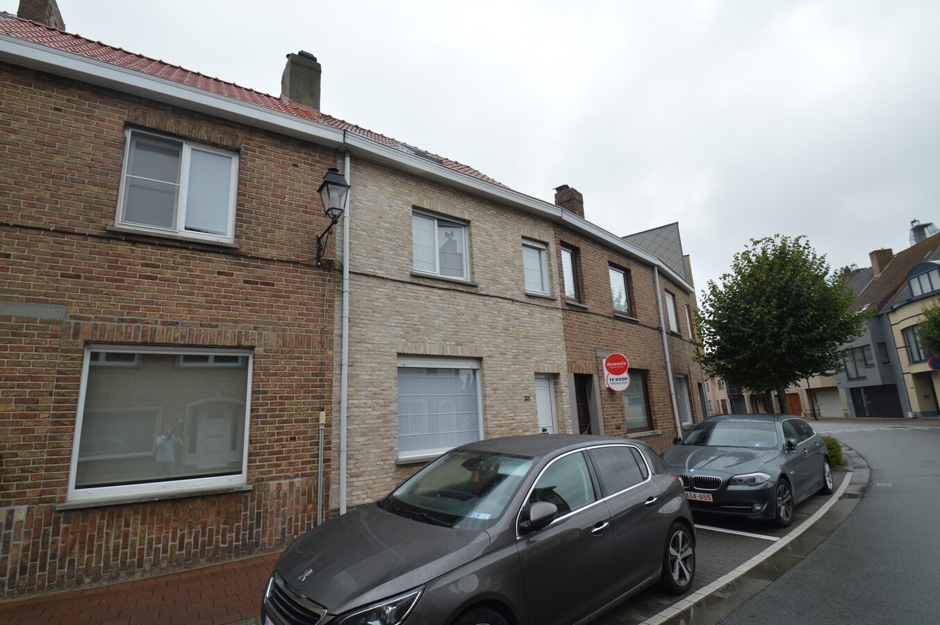 Knappe gezinswoning met uitweg &amp; garage - Heist 