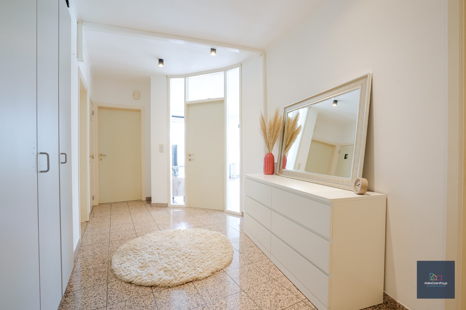 Goed gelegen en ruim instapklaar 2-slp. app. 