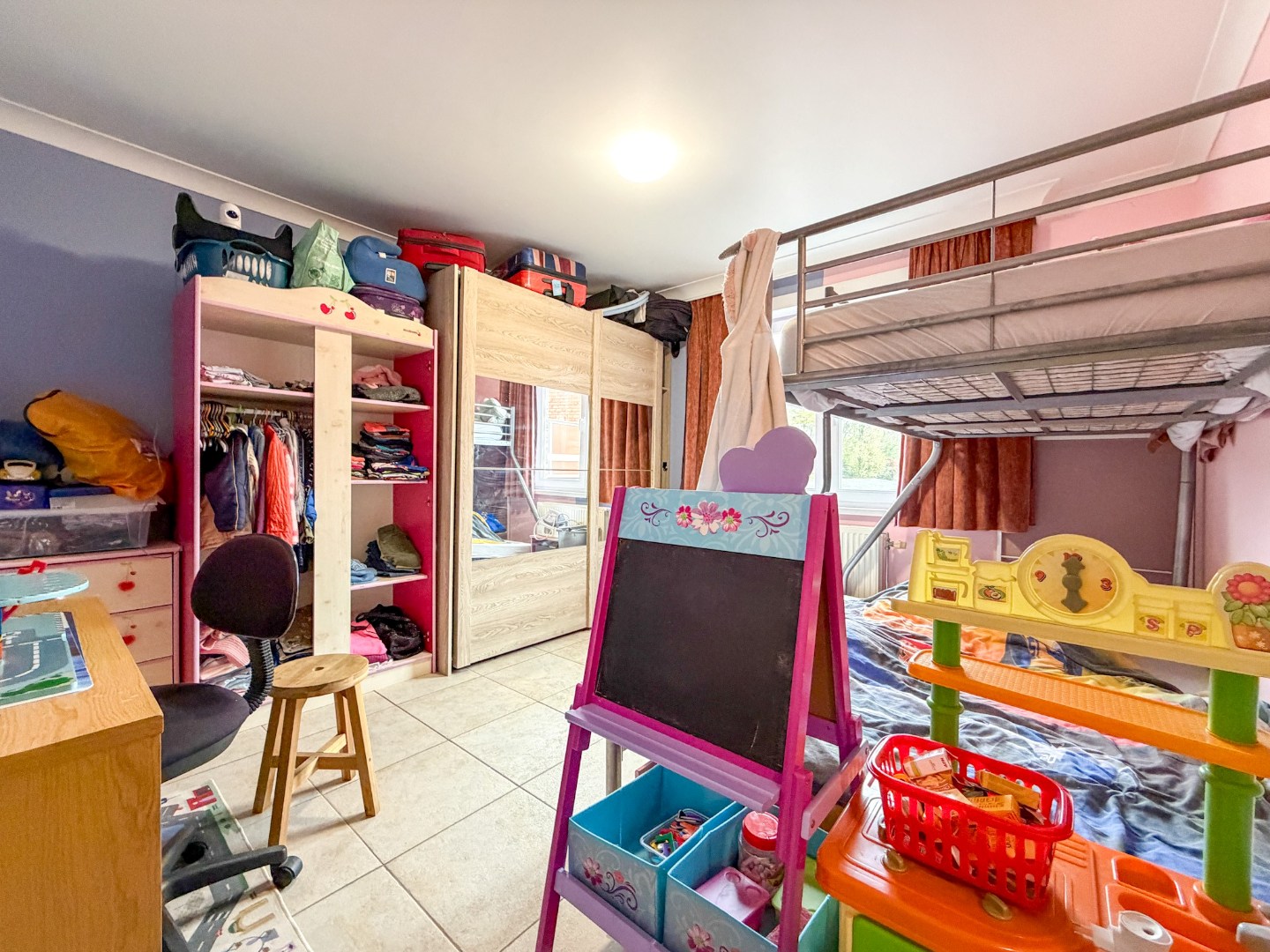 Energiezuinig 2-slp appartement (88 m²) met groot terras, Eernegem. 