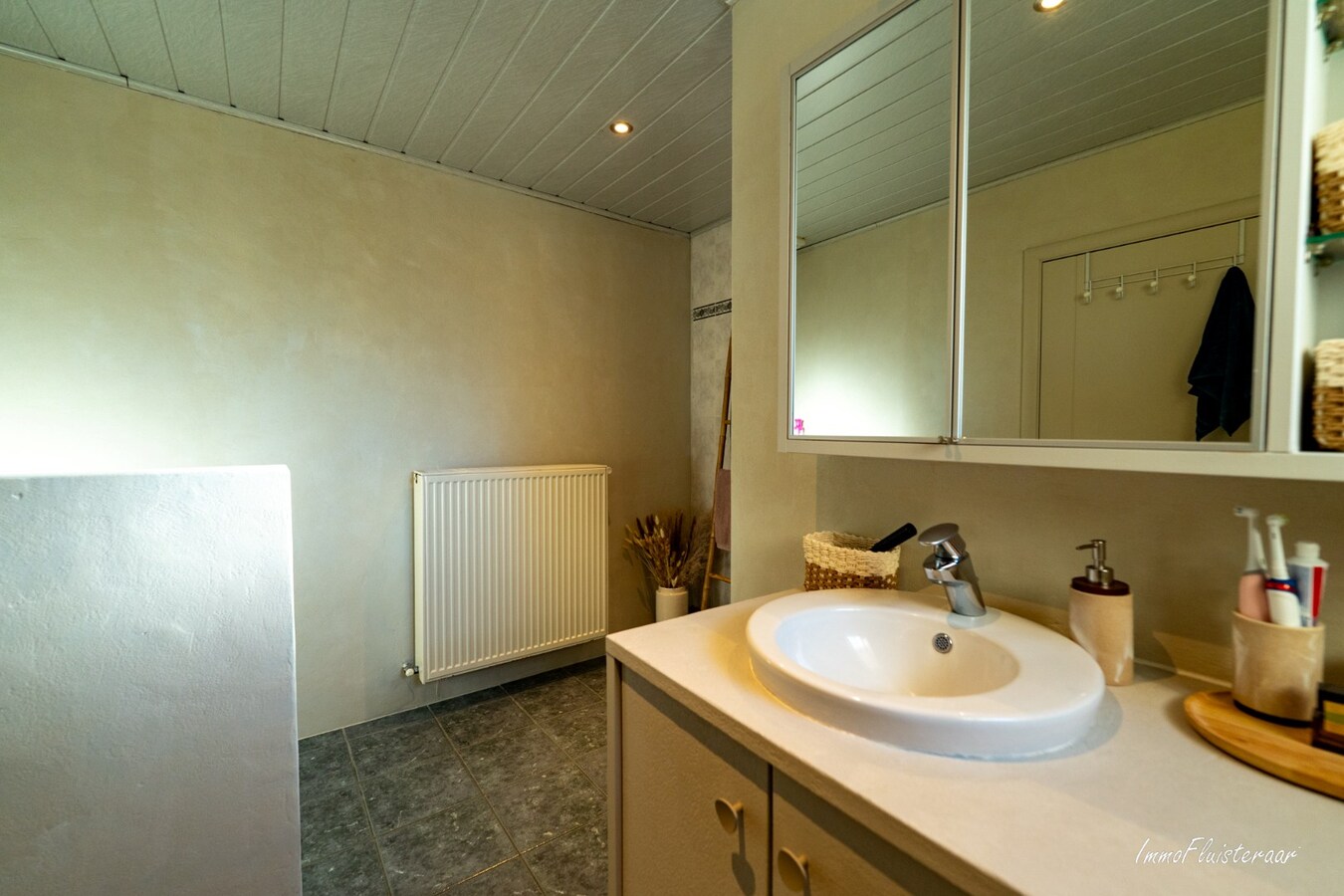 Farm for sale in Geel