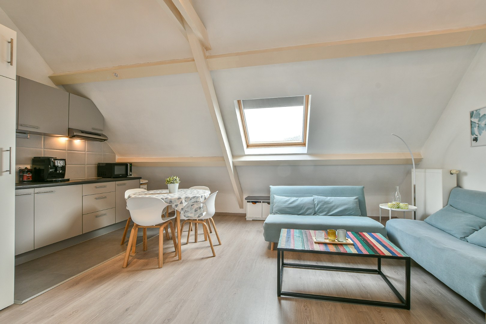 Gezellig dakappartement met tuin vlak bij zee – Vosseslag, De Haan! 