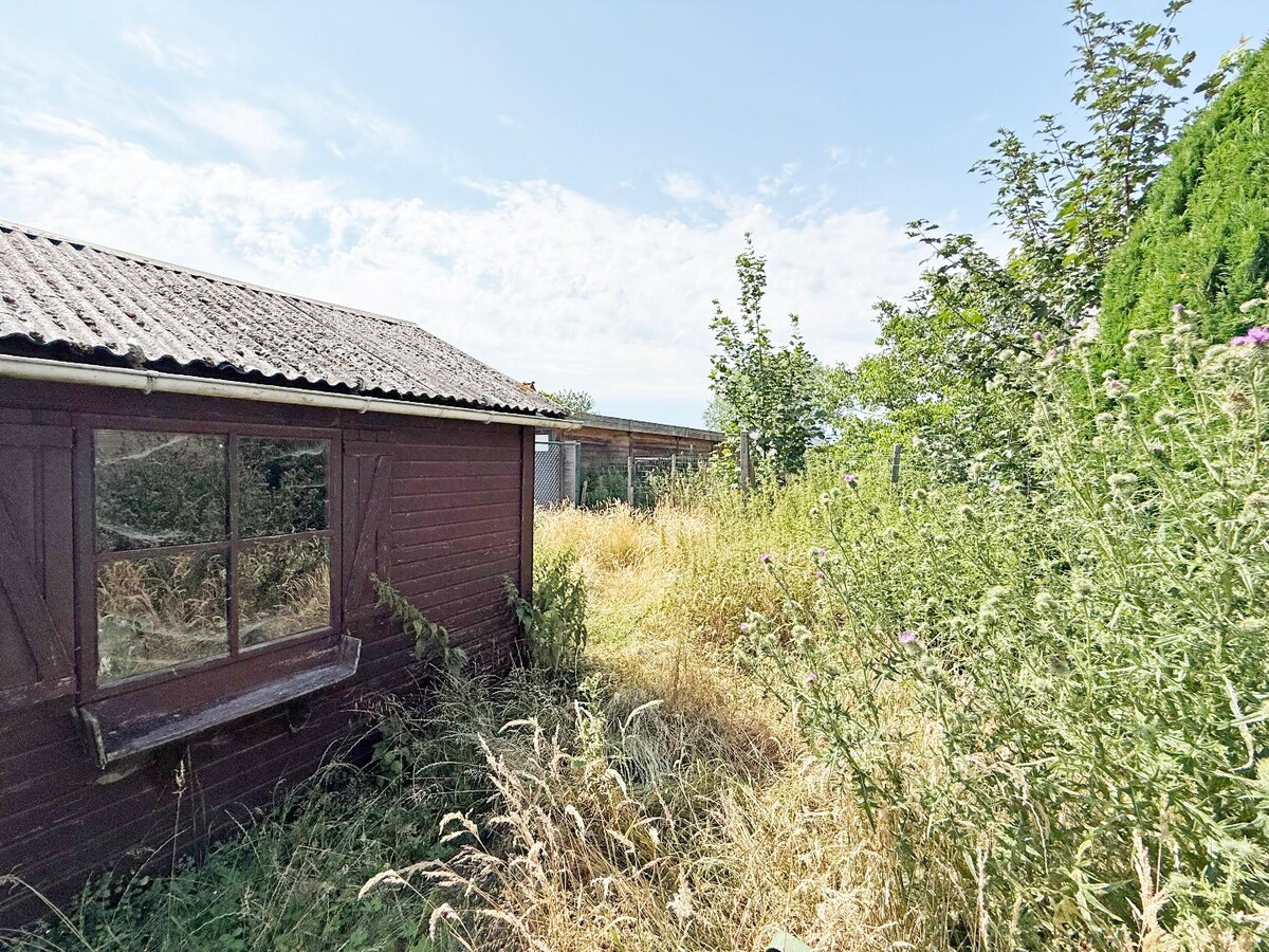 Leuk renovatieproject op gunstige locatie te Oosterzele 