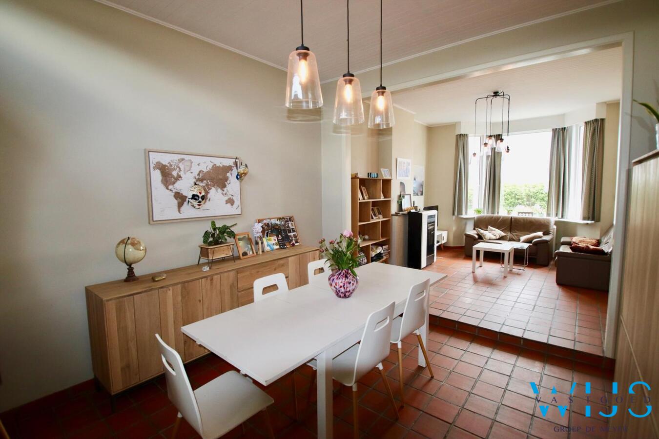 Leuke gezinswoning met 4 slaapkamers + tuin en garage te Zelzate! 