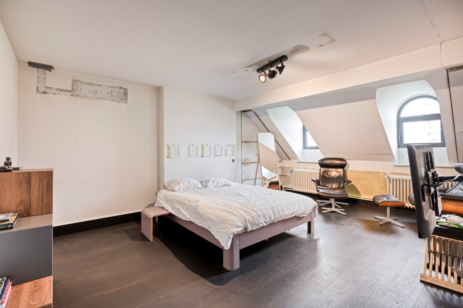 Prachtig herenhuis op de Tiensevest met mogelijkheid tot praktijkruimte - bewoonbare opp. 555 m² 