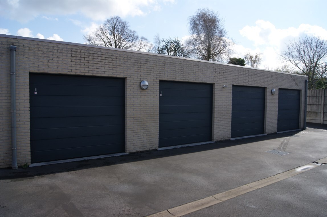 Te huur garage - Torhout