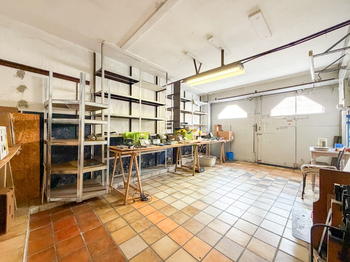 Ruime tussenwoning (211 m²) met zonnige koer, 3 slpk, Torhout 