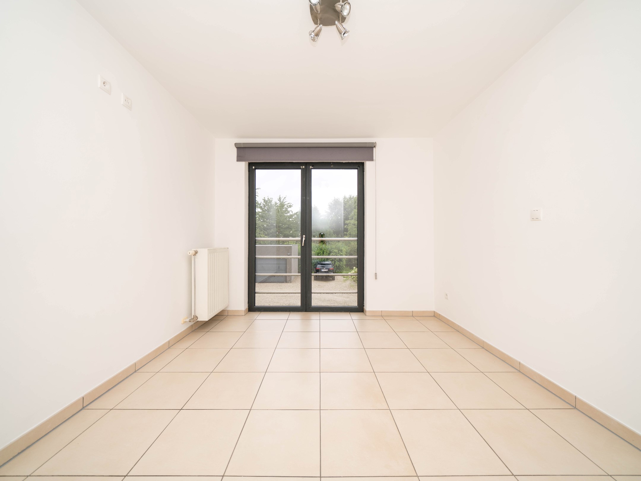 Recent 1-kamer appartement met staanplaats en kelder 