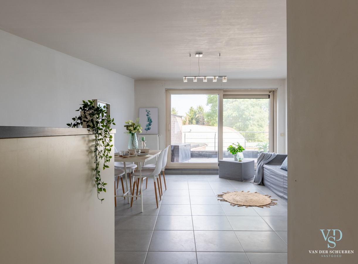 2 slaapkamer-appartement met terras én garage ! 