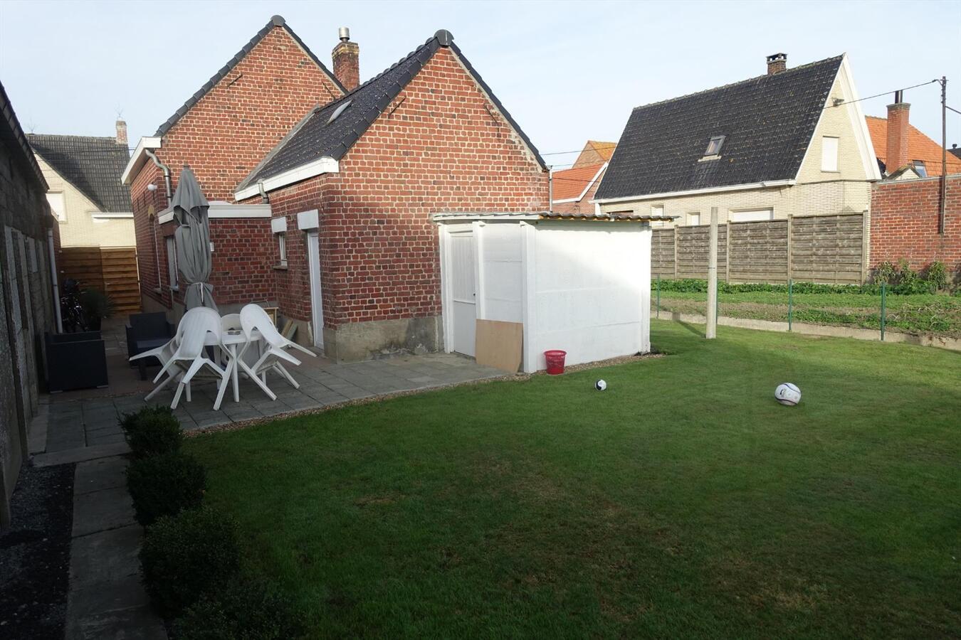 Knusse woning vlakbij Centrum Houthulst 