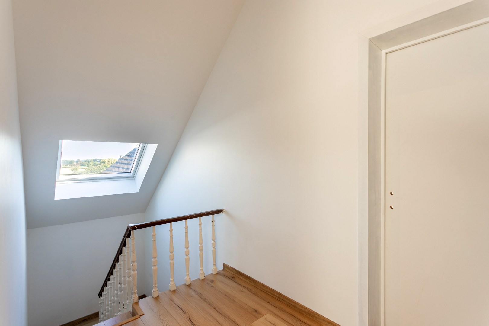 Energiezuinige gezinswoning met 5 slpk te Sint-Pieters-Leeuw 