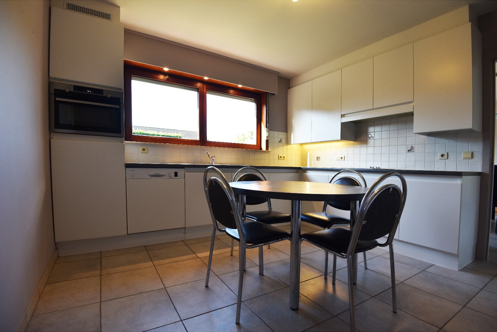 Open bebouwing met 3 slpks en tuin te Adegem 