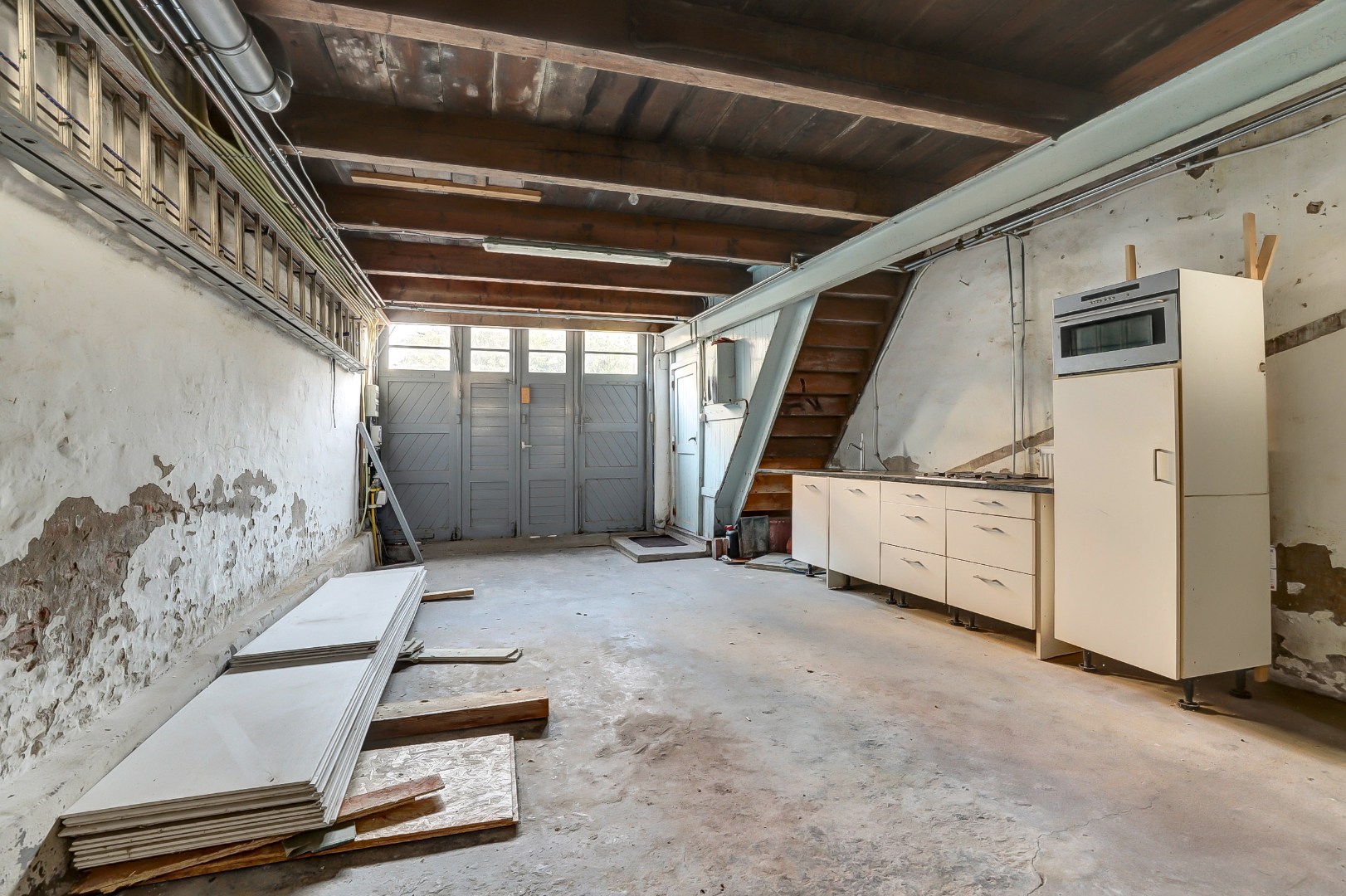 Drive-in woning te koop in Berltsum