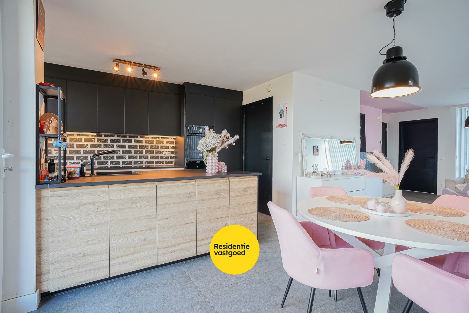 Recente woning op landelijke ligging in Aartrijke 