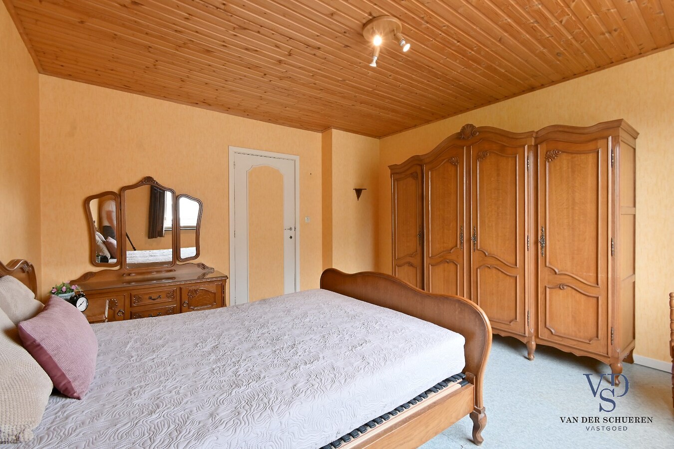 Degelijke Half Open Bebouwing 