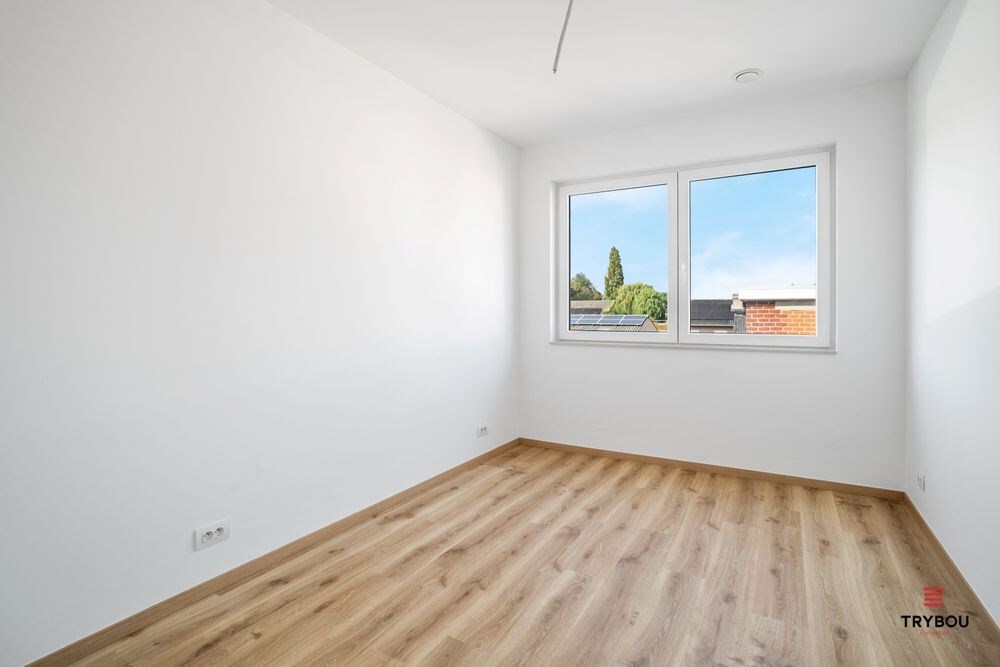 Moderne halfopen nieuwbouwwoning met 3 slaapkamers 