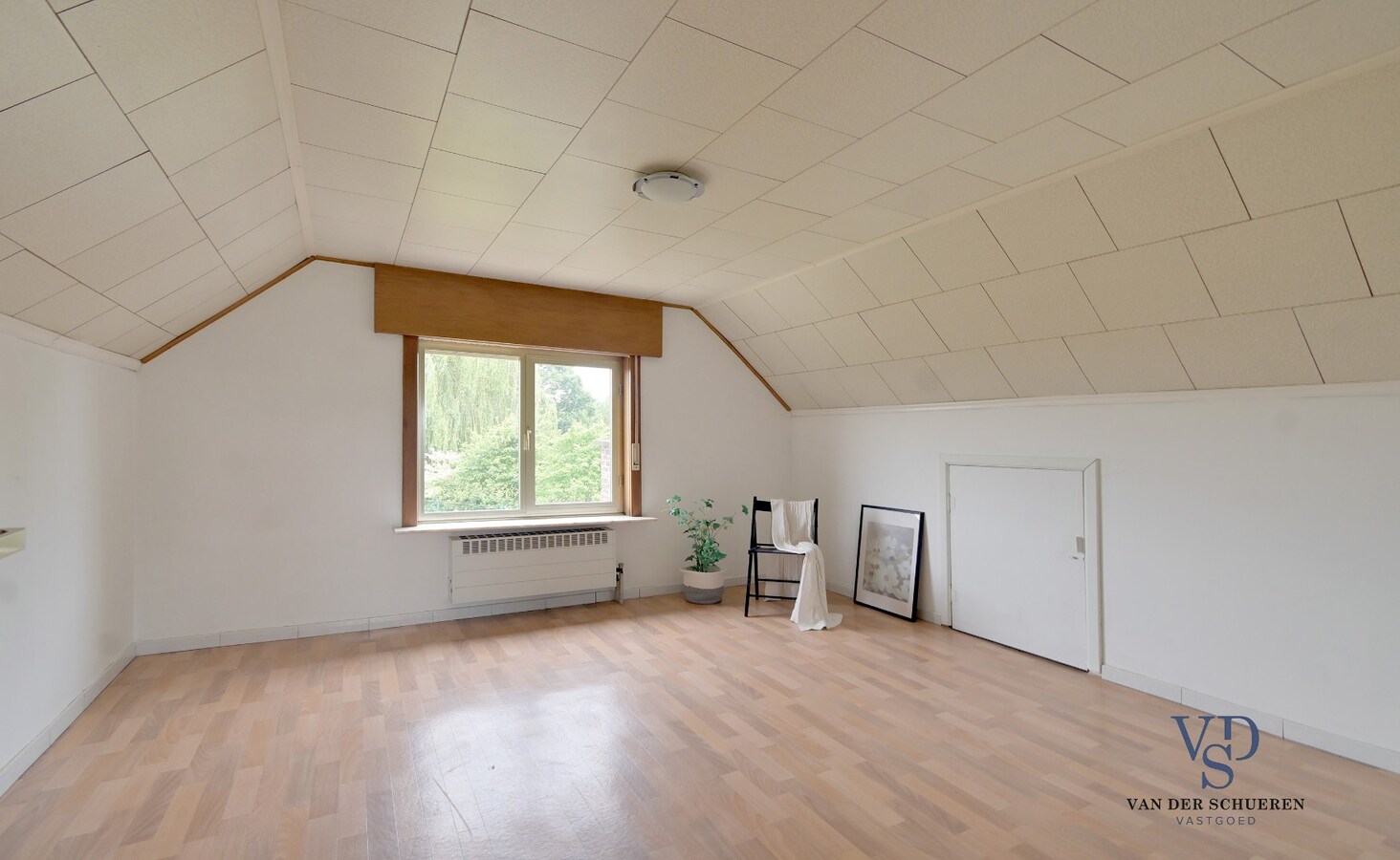 Ruime, degelijke woning 